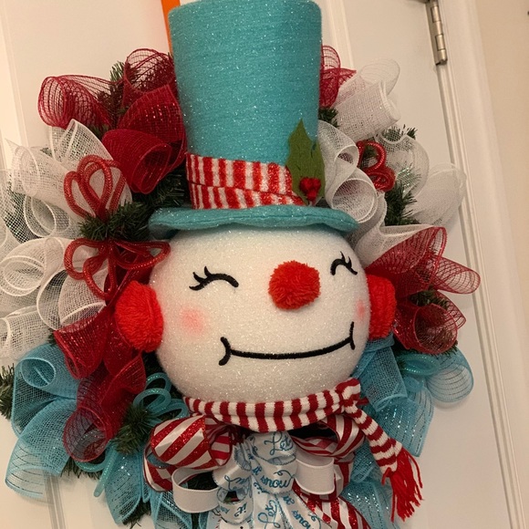 Winter wreath - Picture 1 of 2